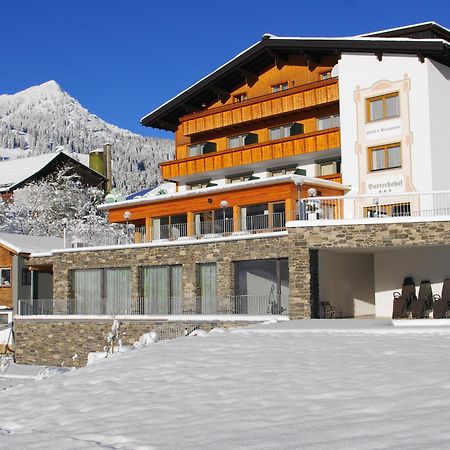 Hotel Burtschahof Bürserberg エクステリア 写真
